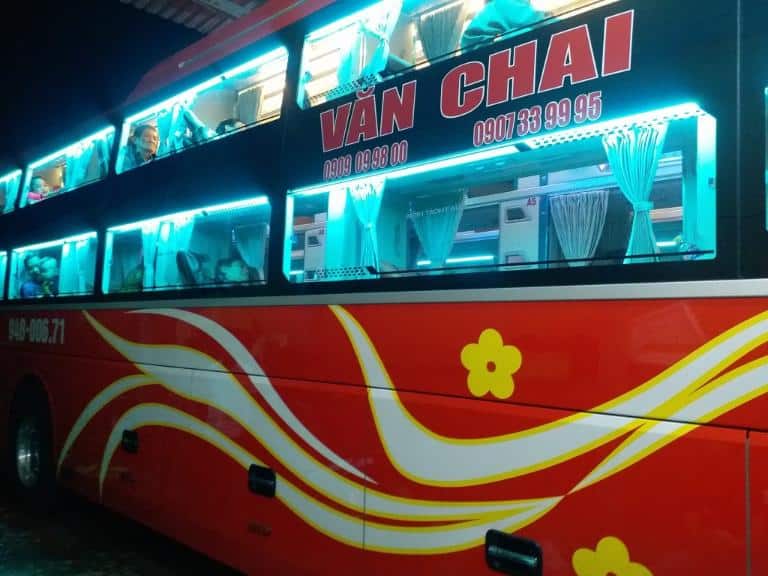 Hỗ trợ khách hàng từ Nhà xe Văn Chai