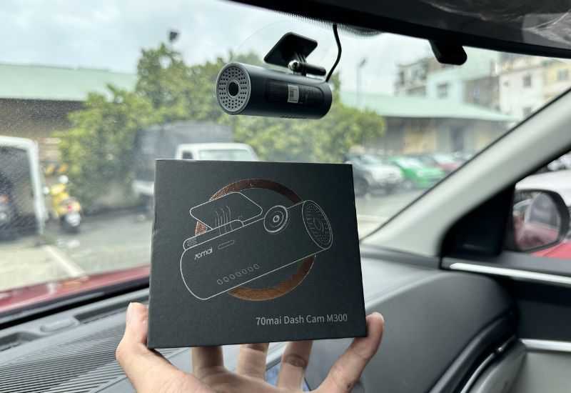 chỉnh ngày giờ trên camera hành trình